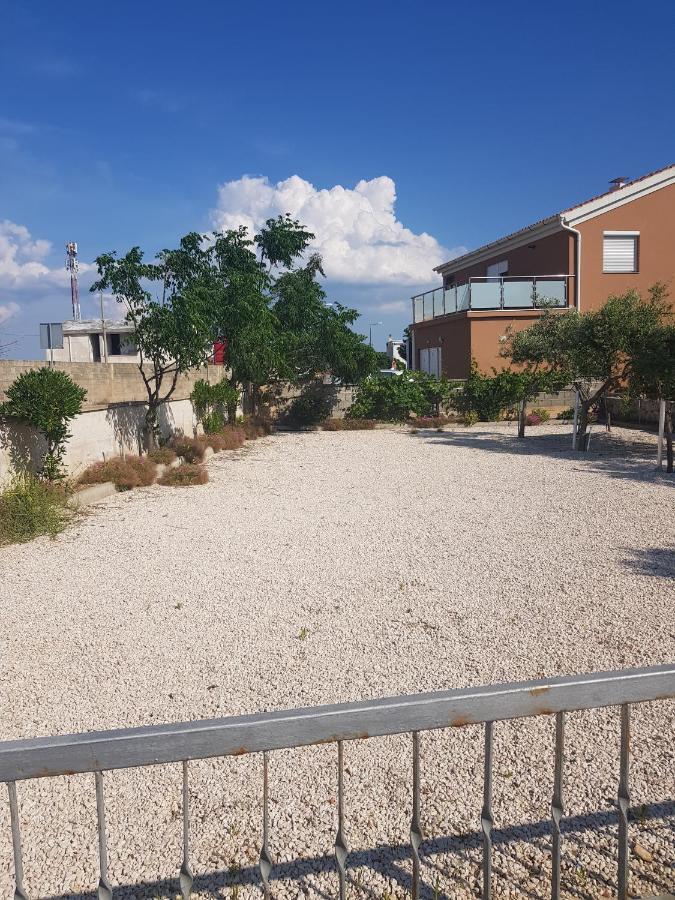 Apartment Excelente Vir Exterior photo